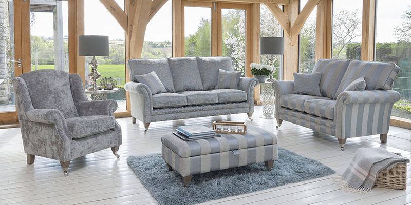 Stylish Home Interior With Grey Colored Trending Sofa Sets.